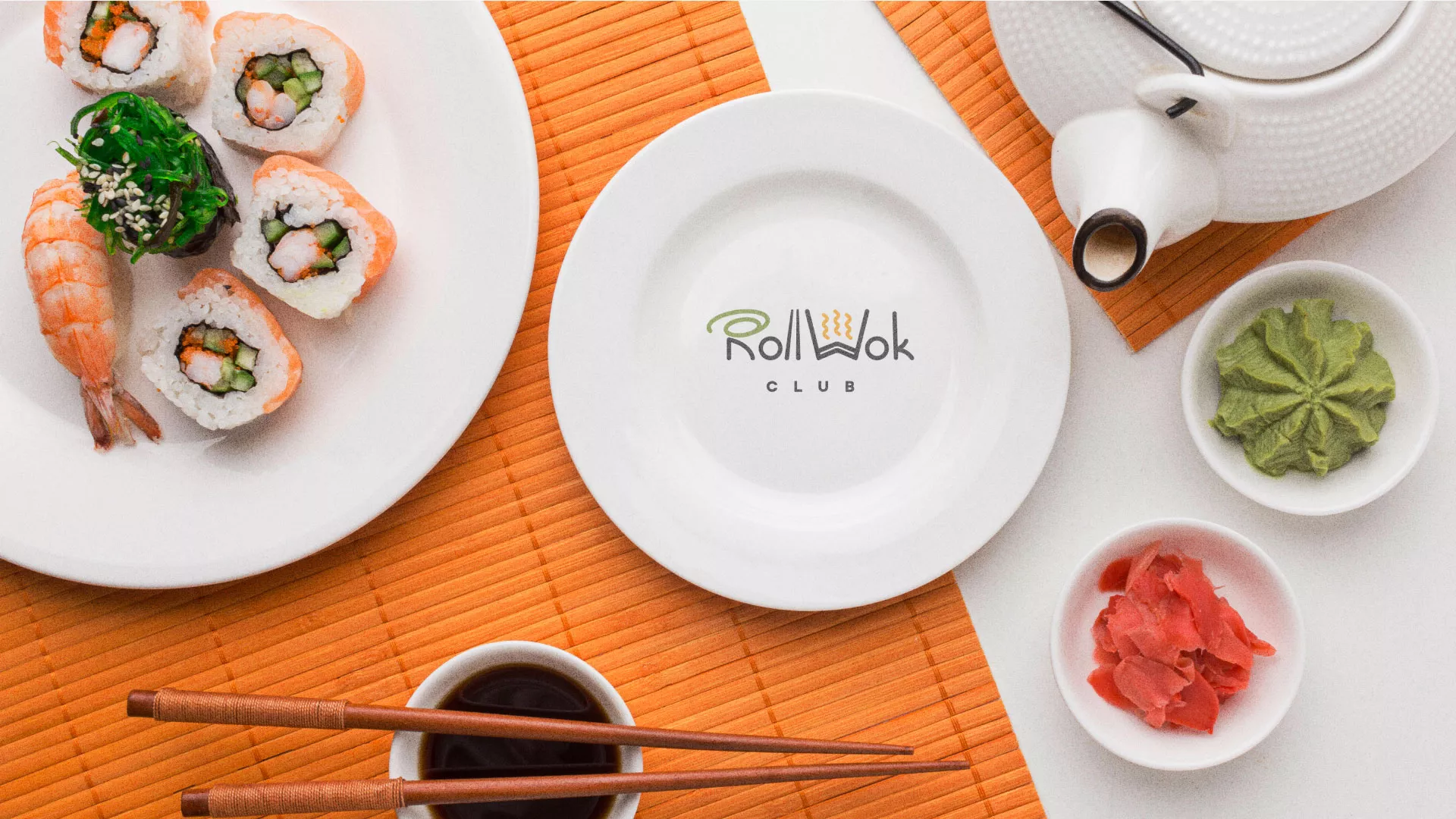 Разработка логотипа и фирменного стиля суши-бара «Roll Wok Club» в Ногинске