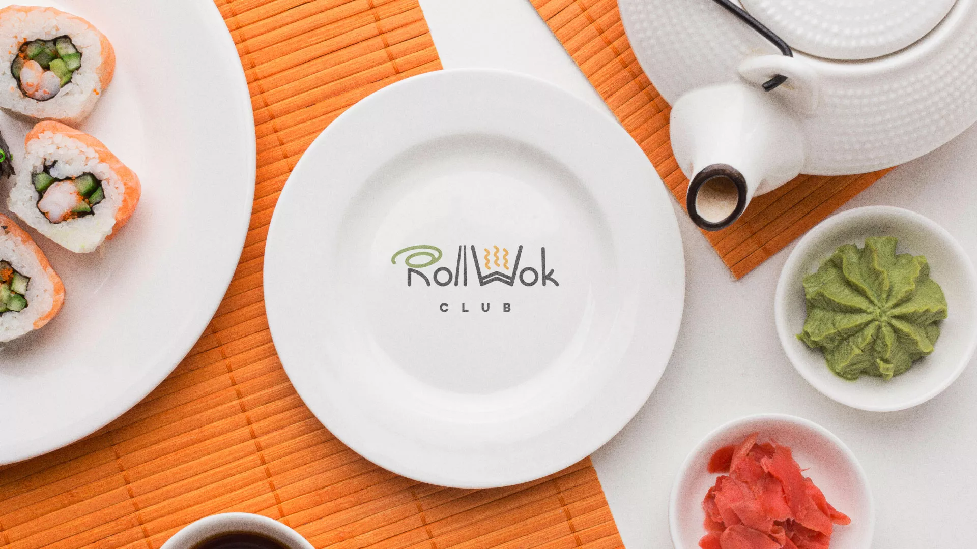 Разработка логотипа и фирменного стиля суши-бара «Roll Wok Club» в Ногинске